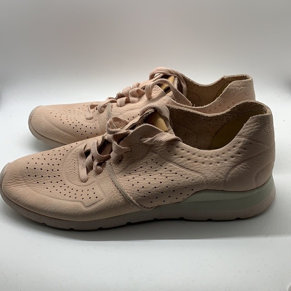UGG Australia TYE LEATHER Sneaker Shoes Women US10 $140  UGG Australia Shoes Tye Leather Sneaker US 8